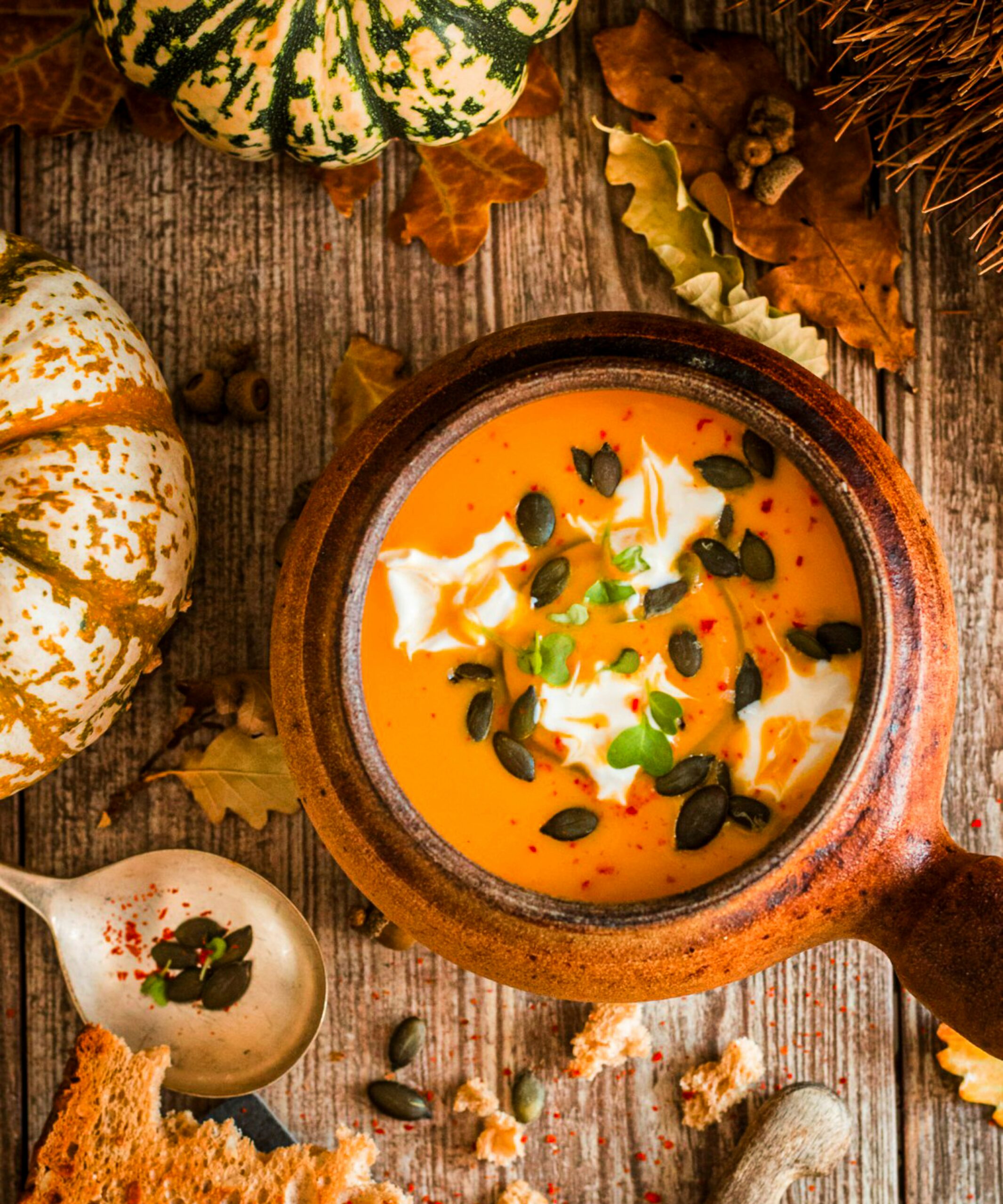 10 Cozy Autumn Recipes You’ll Love – Simple, Seasonal & Budget-Friendly monika borys 81b2h64ff54 unsplash